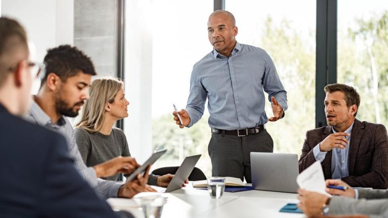 How To Network Effectively for Business Opportunities