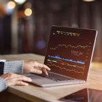 Reliable crypto prop trading frameworks supporting stable progress during turbulent sessions